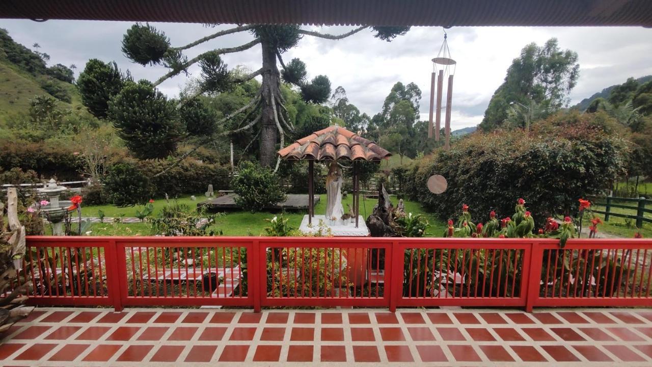 Ecohotel Pinohermoso Reserva Natural 살렌토 외부 사진